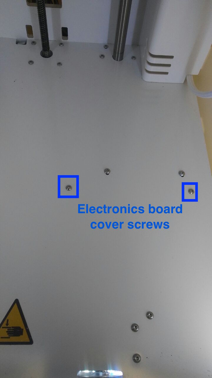 Electronics_Board_Cover_Screws__UM3_.jpg